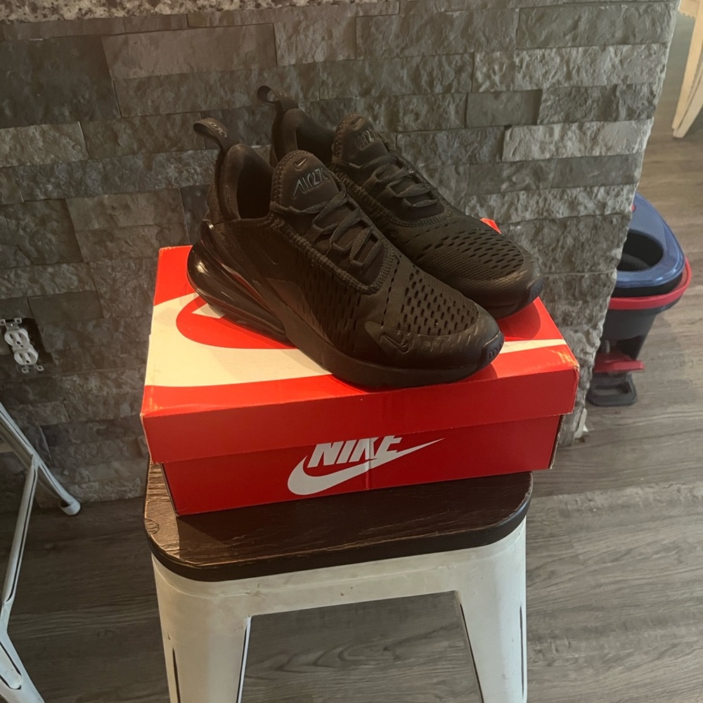 Nike  Triple Black Sneakers